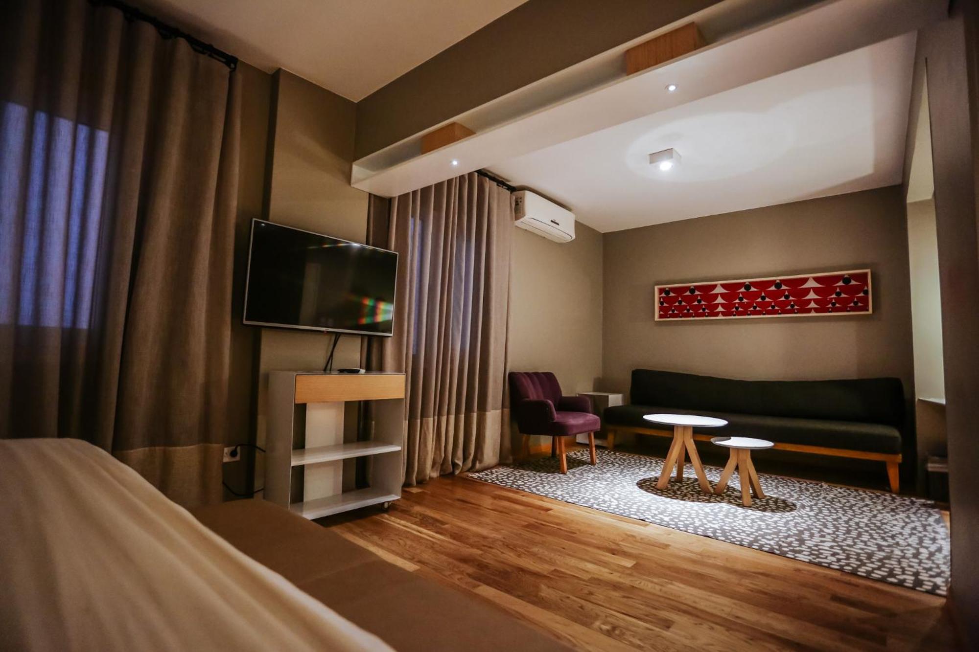 Hotel Arenales Buenos Aires Exterior photo